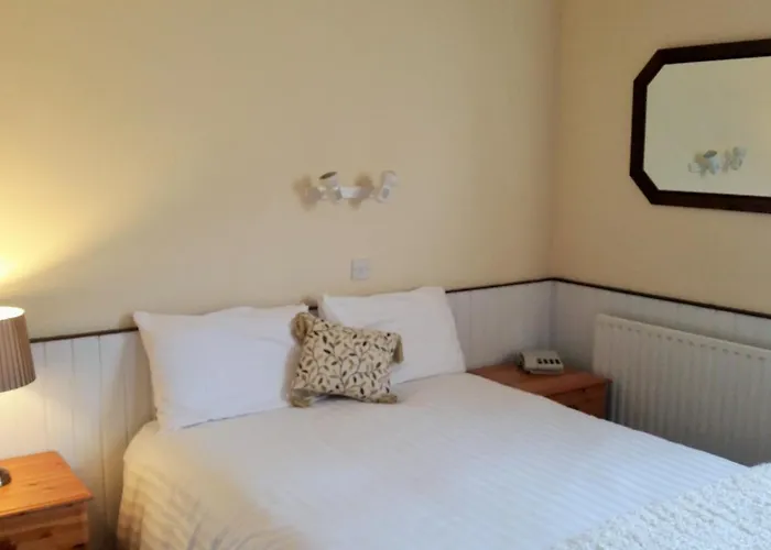 Halfway House Hotel