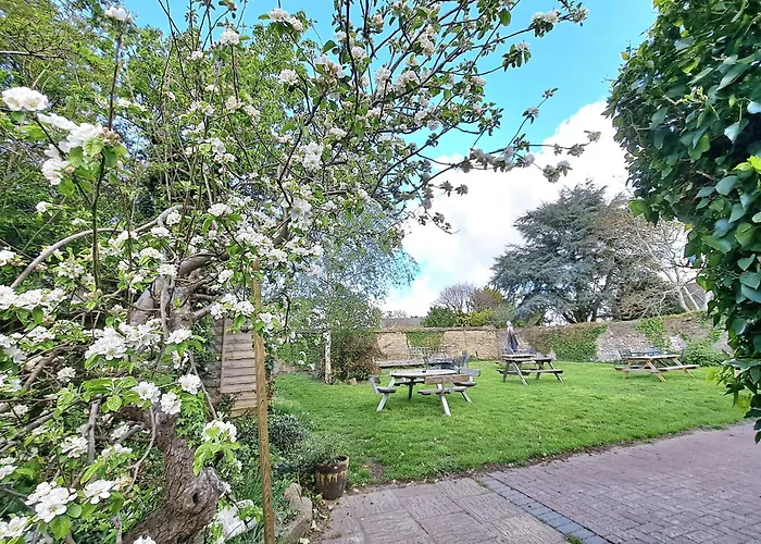 The White Hart Eynsham Hotel