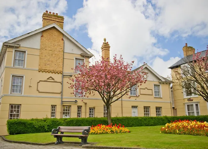 Four Seasons Hotel Aberystwyth