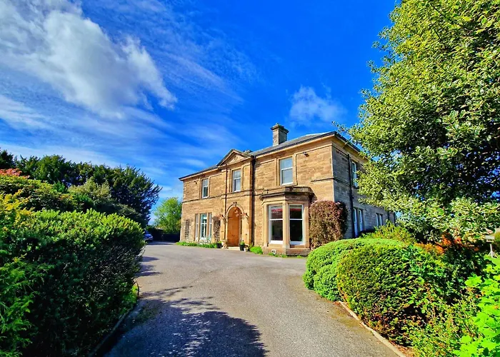 The Pines Guest House Elgin