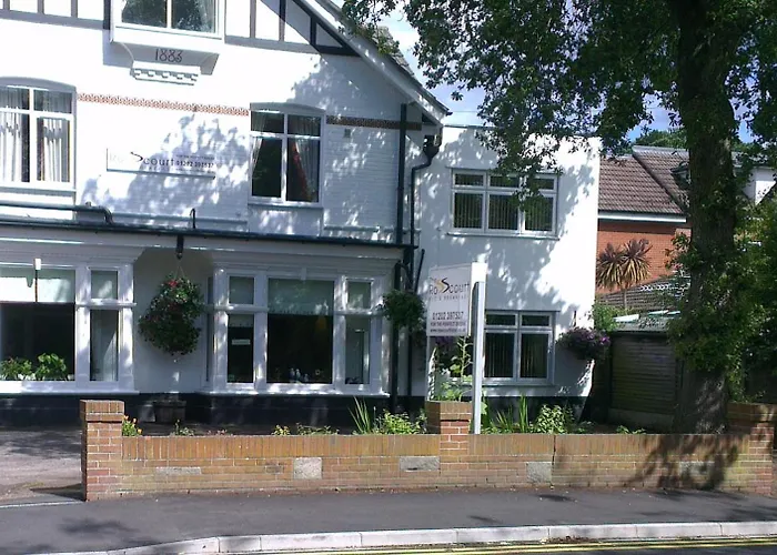 The Rosscourt Hotel (Adults Only) Bournemouth