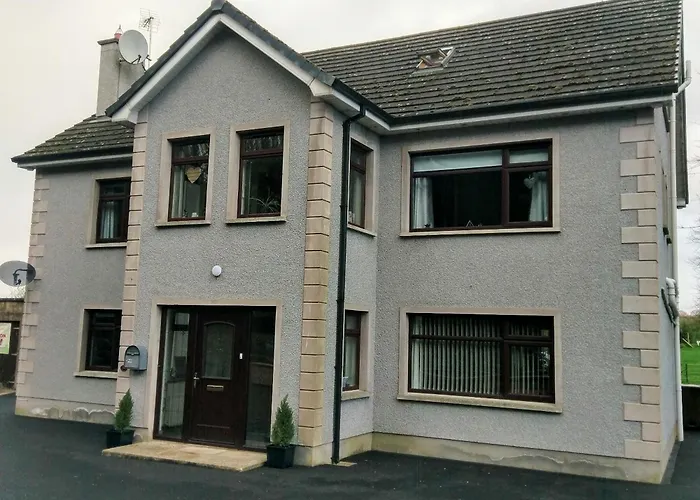 The Tree-House B&B Ballymena