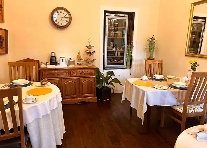 Henwick House Accommodation, Continental Breakfast Included Ludlow