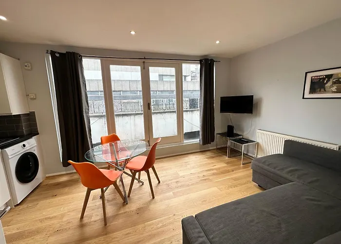 Maple Street Apartments London