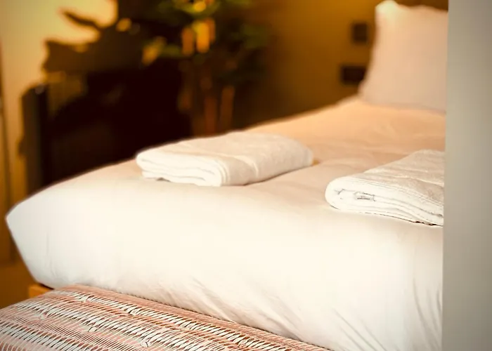 Rooms At The Quayside - Stylish En-Suite Rooms On Poole Quay All Fully Refurbed