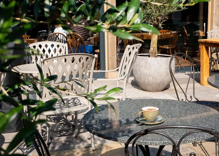 The Chestnut Horse Hotel Winchester
