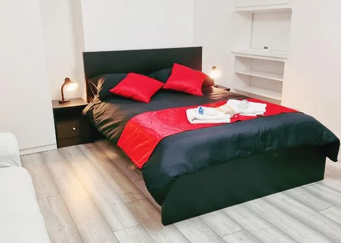 Smart House Hotel London