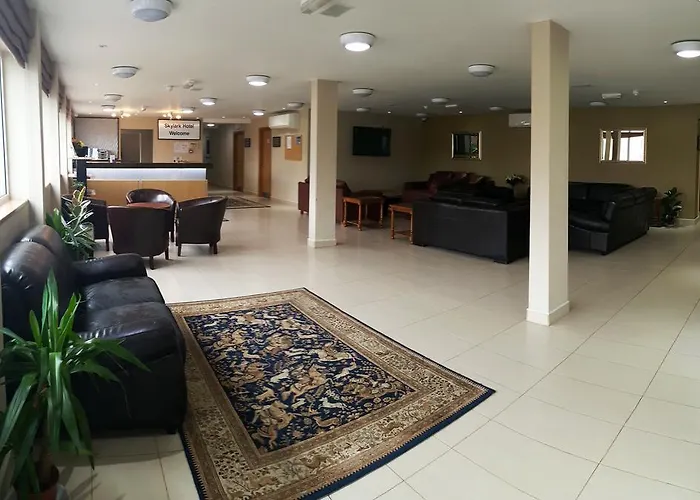Skylark Hotel