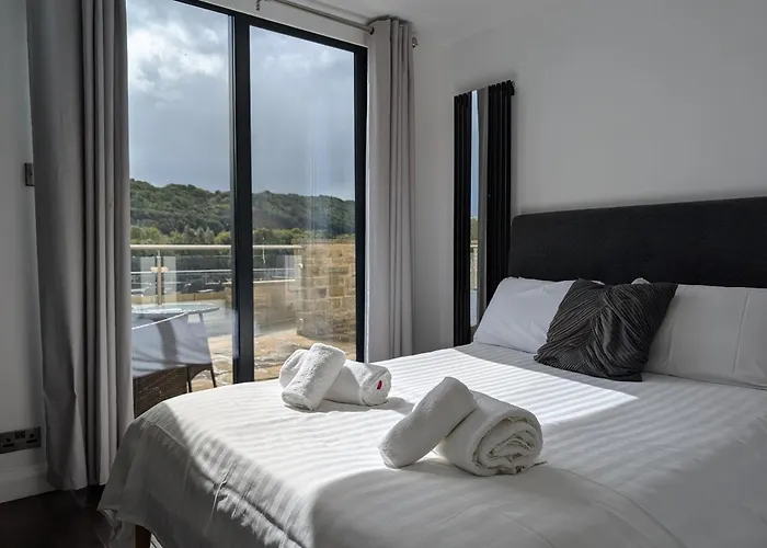 Casa Brighouse Bed & Breakfast