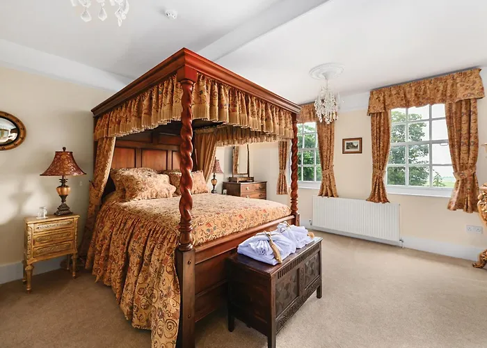 Saltcote Place