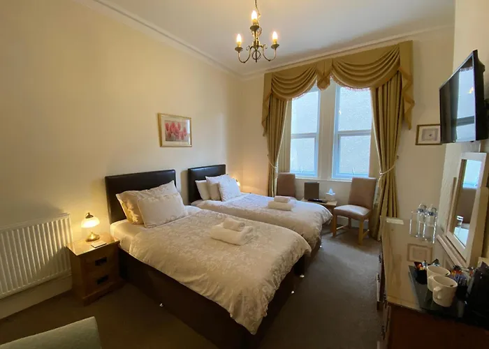 Cedar Lodge Llandudno