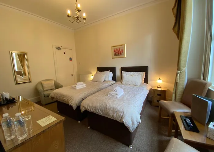 Cedar Lodge Llandudno