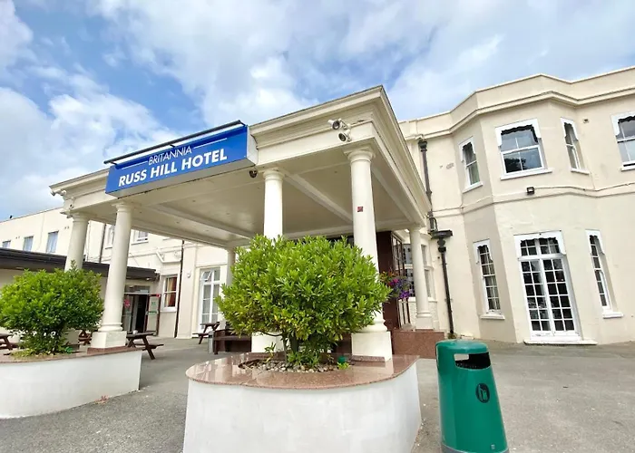 Russ Hill Hotel