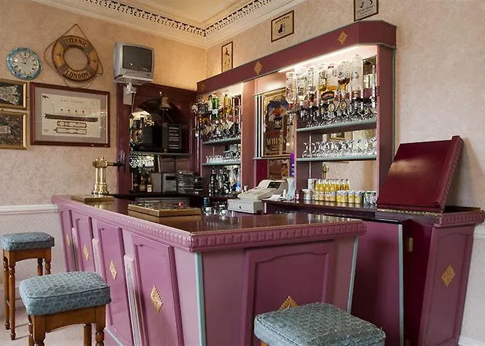 Waverley Hotel Nairn