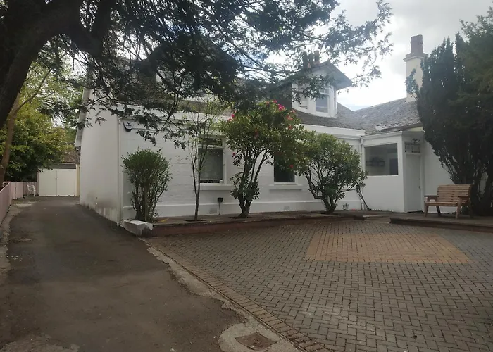 Busby Apartments