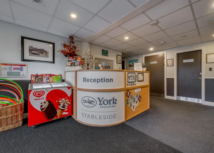 Stableside Hostel At York Racecourse