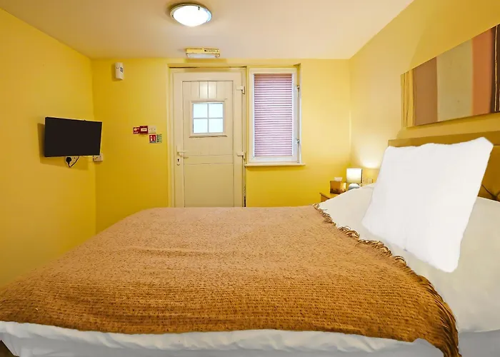 Oyo The White Horse, Ripon North Yorkshire Hotel