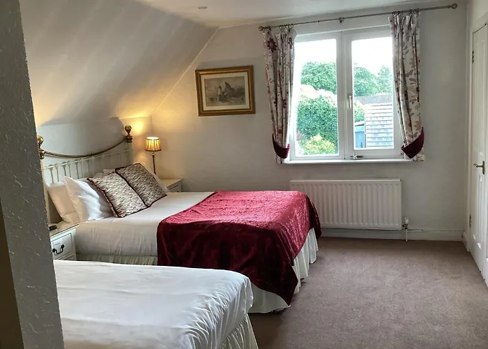 Oyo Rayanne House Guest Accommodation