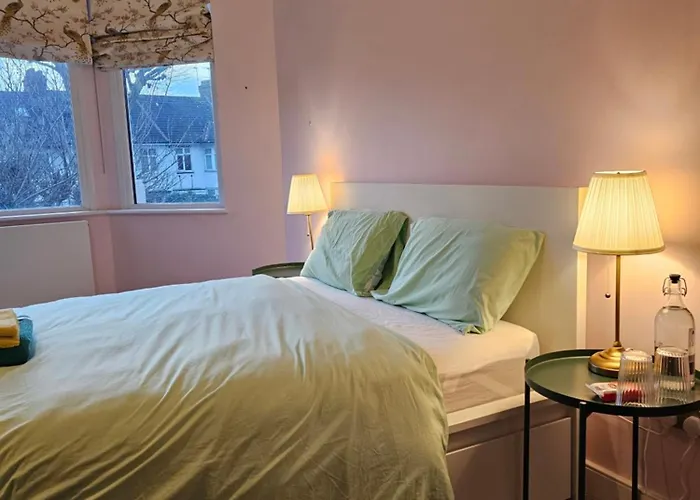 Boston Manor House Hotel Brentford