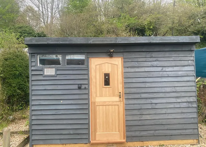 Bridport Garden Suite