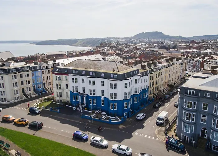 Delmont Hotel & View Restaurant Scarborough
