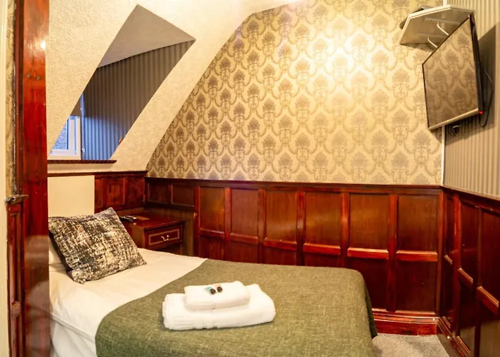 Quayside Hotel & Bar Boston