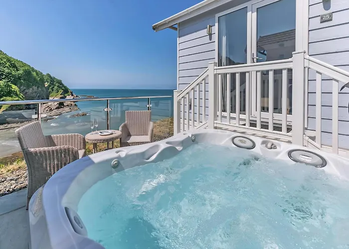 Beach Cove Coastal Retreat