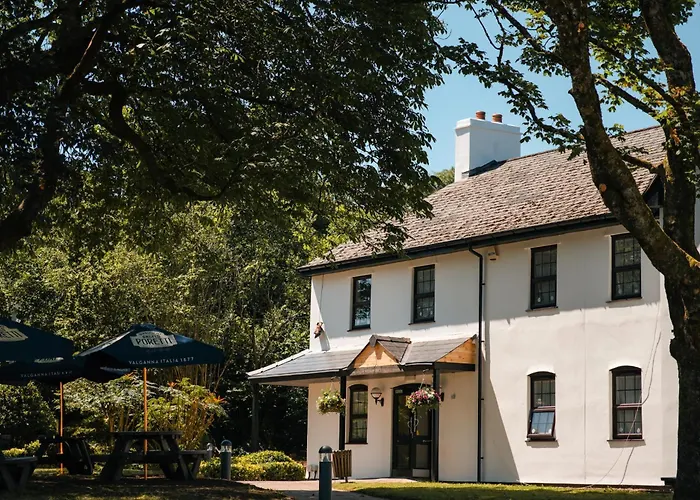 Coach & Horses Hotel