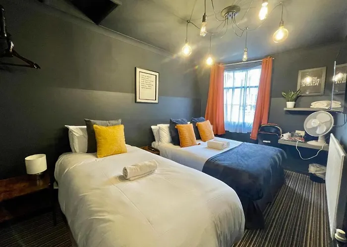 Blue Skye Guest House 8 Hove