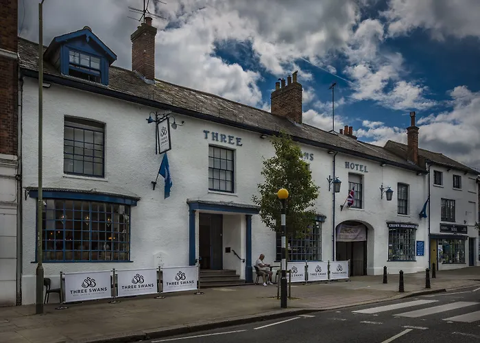 The Three Swans Hotel, Hungerford, Berkshire - The Coaching Inn Group