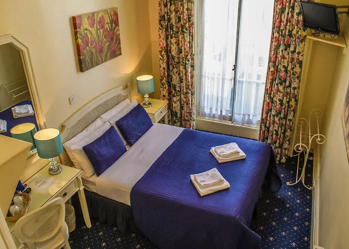 Blades Hotel London