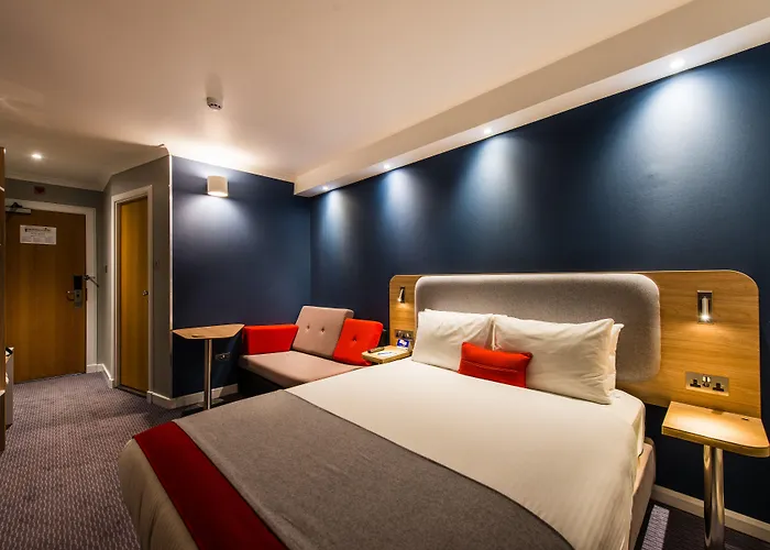 Holiday Inn Express Strathclyde Park M74, Jct 5 By Ihg