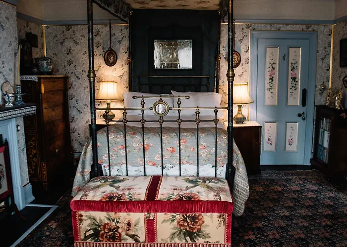 St Benedict - Victorian Bed And Breakfast