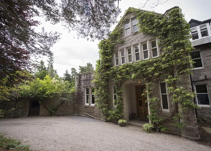 Lys-Na-Greyne Country House Aboyne