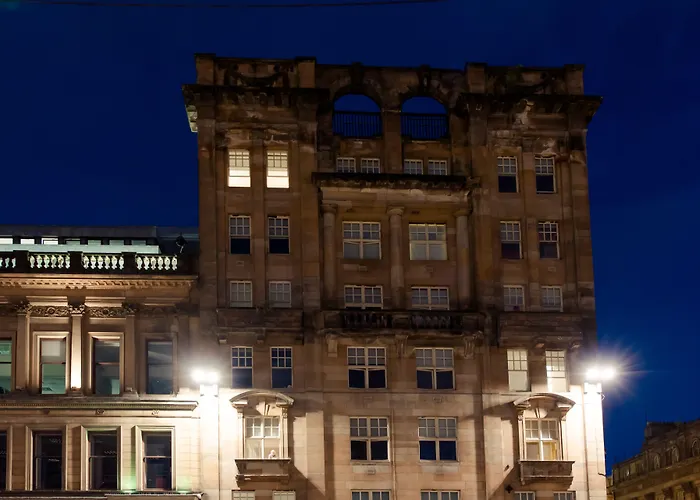 Premier Suites Plus Glasgow