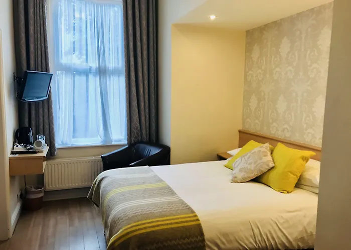 Westlynn Hotel & Apartments Free Parking Near Manchester Centre