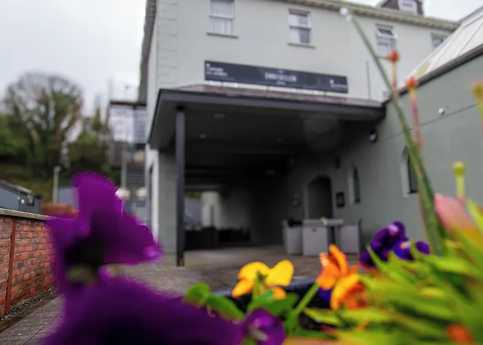 The Enniskillen Hotel And Motel