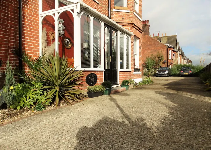 The Corner House Bed & Breakfast Lowestoft