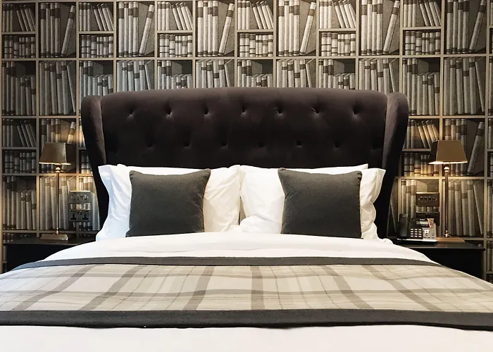 The Grafton Arms Pub & Rooms London