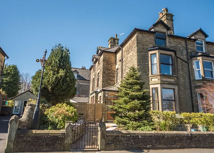 Compton Guest House