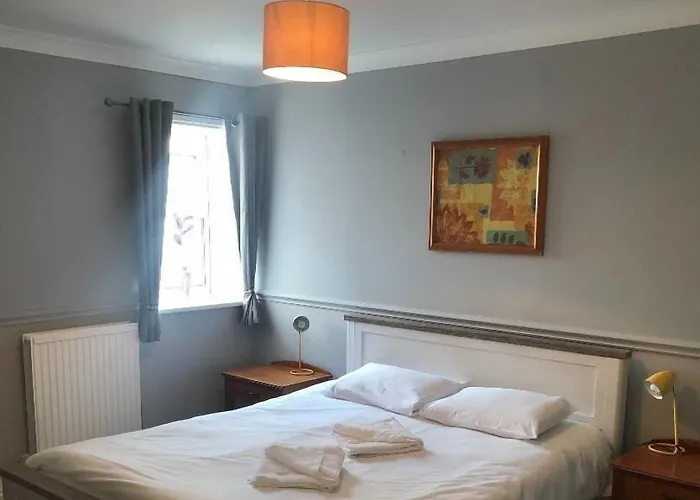 The Crown Hotel Ryde 