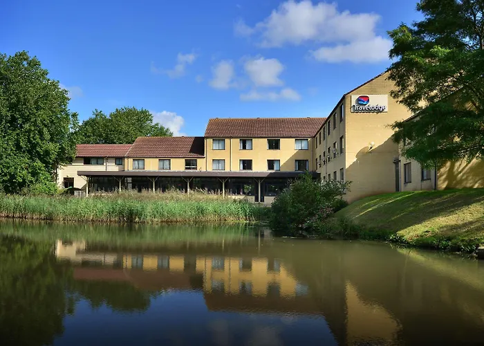 Travelodge Bath Waterside