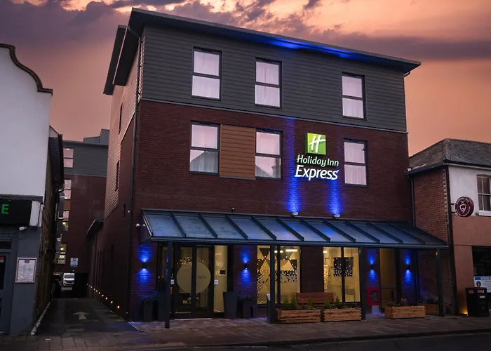 Holiday Inn Express - Fleet By Ihg