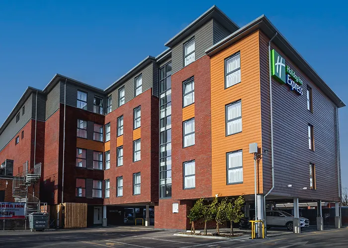 Holiday Inn Express - Fleet By Ihg