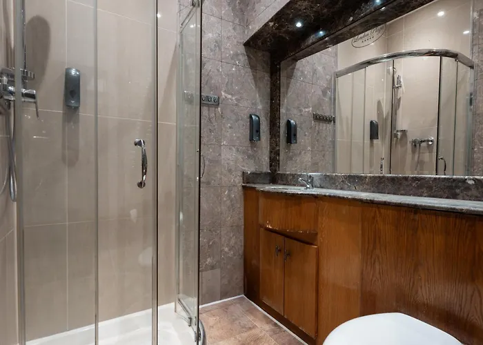 Msk Superior Hotel London