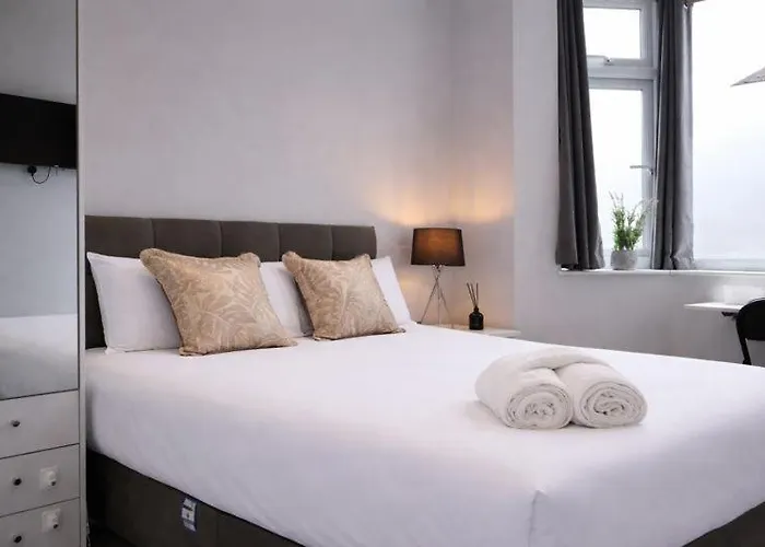 Walton Suites Watford 