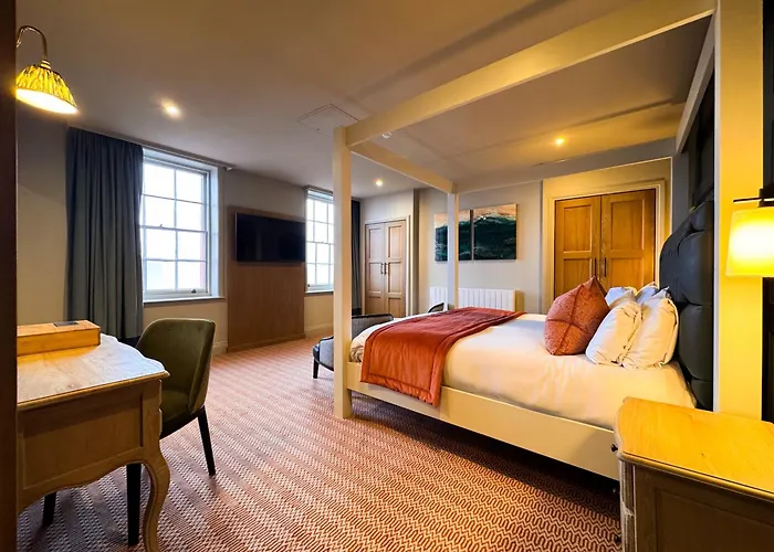 Royal Whitby Hotel