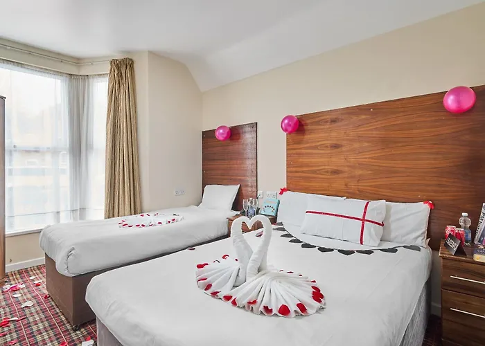 Lucky 8 Hotel Ilford