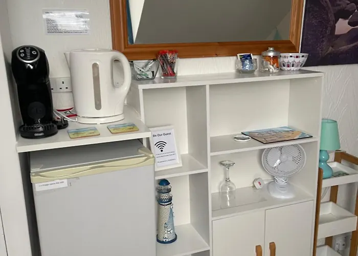 Beachcomber Guesthouse Weymouth