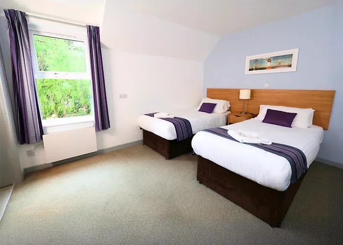 The Caledonian Claymore Hotel